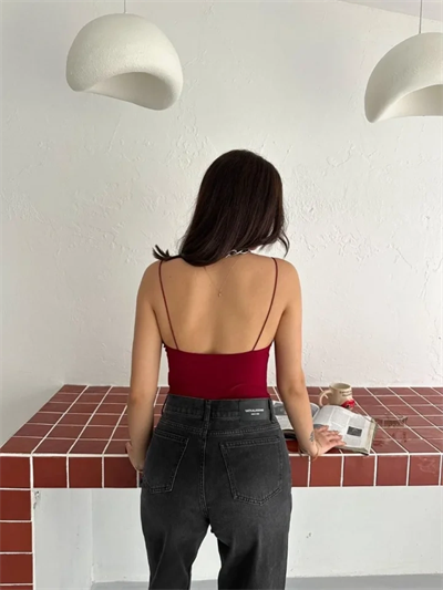 Derin Dekolte Askılı Body Sırt Dekolteli Şık Kolsuz Yazlık Bodysuit - Kırmızı