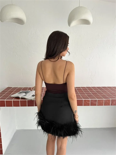 Derin Dekolte Askılı Body Sırt Dekolteli Şık Kolsuz Yazlık Bodysuit - Kahverengi