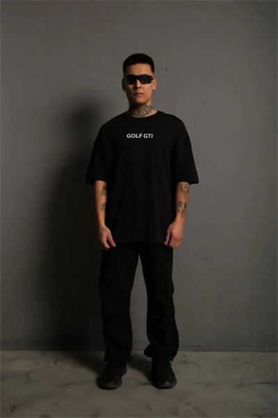 Erkek Oversize Baskılı Tişört – Golf GTI Retro Araba Desenli, Ön - Arka Dijital Baskı, Sokak Modası Stil - Siyah