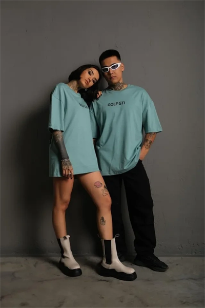 Erkek Oversize Baskılı Tişört – Golf GTI Retro Araba Desenli, Ön - Arka Dijital Baskı, Sokak Modası Stil - Mint Yeşili