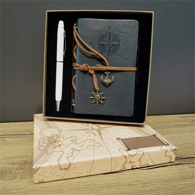 Gri Defter Ve Beyaz Kalem Kutulu Set