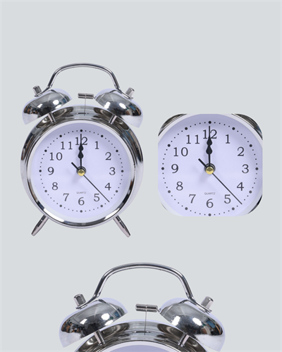 Gümüş Renkli Sessiz Işıklı Dekoratif Masa Üstü Çalar Saat Alarmlı