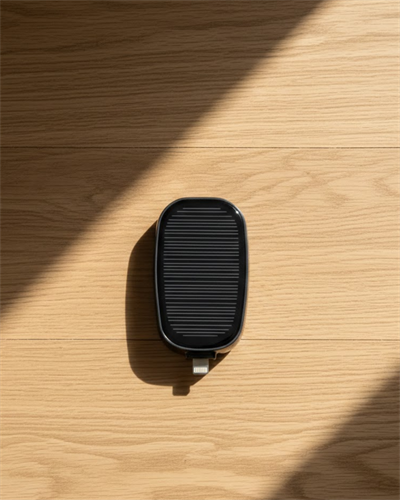 Güneş Enerjili Mini Powerbank 1200mAh Ultra İnce Taşınabilir
