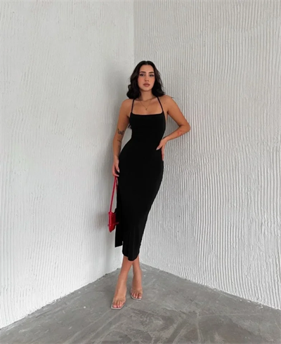 İp Askılı Sırt Dekolteli Bağlama Detaylı Yırtmaçlı Midi Elbise - Siyah