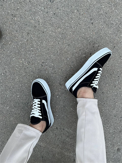 KB-V1 Kuback Siyah Beyaz Detaylı Günlük Erkek Ayakkabı