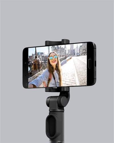 Kablosuz Bluetooth Selfie Çubuğu – 360° Dönebilir Başlık, Taşınabilir ve Şık Tasarım