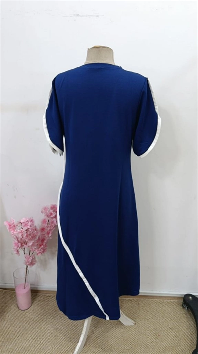 Kadın Kısa Kollu Bisiklet Yaka çift şerit Renk Detaylı Asimetrik Kesim Viskon Iki Iplik Elbise