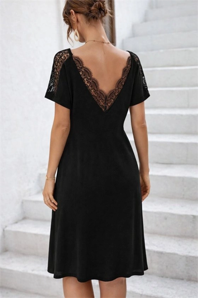 Kadın Kısa Kollu Dantel V Yakalı Midi Viskon Elbise