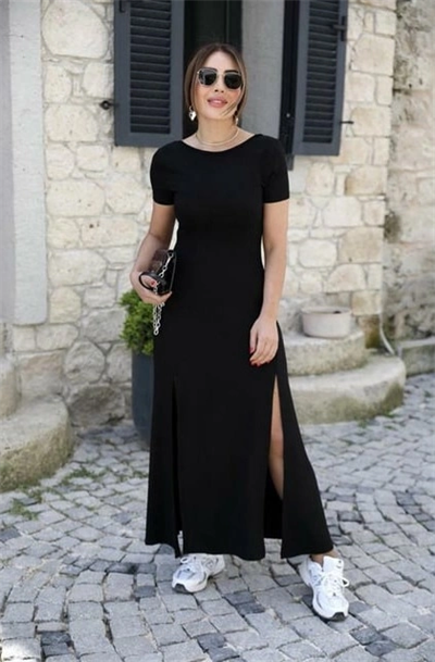 Kadın Kısa Kollu Sırt Dekolteli Yırtmaç Detaylı Viskon Elbise