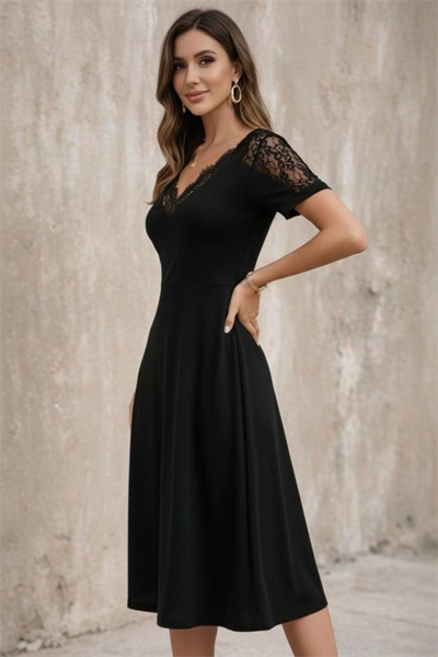 Kadın Kısa Kollu V Dantel Yakalı Midi Viskon Elbise