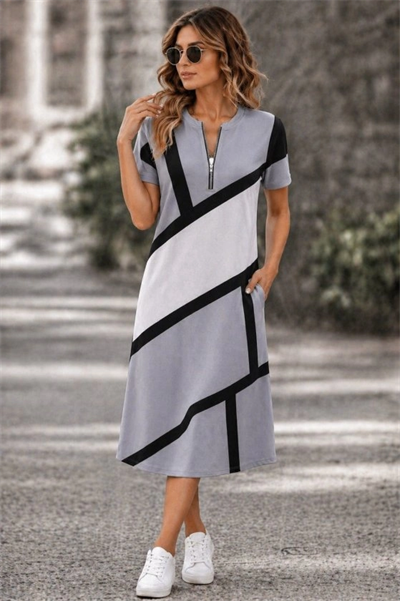 Kadın Kısa Kollu Yakadan Fermuarlı Desenli Kısa Süprem Elbise