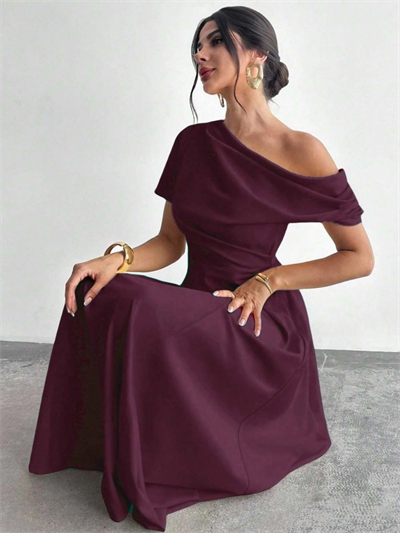 Kadın Omuzdan Açık Kısa Kollu Omuzdan Pileli Uzun Janjan Krep Elbise