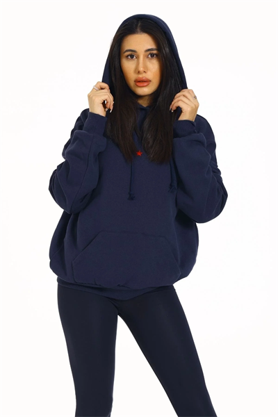 Kore Model Yıldız Baskılı Kanguru Cepli Kadın Sweat Lacivert