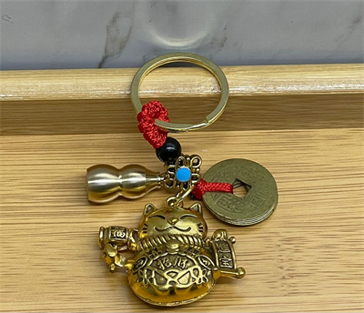 Metal Şans Ve Bereket Kedisi Anahtarlık Model 1