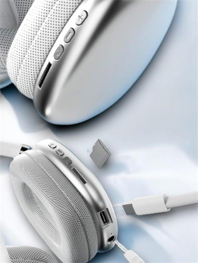 P9 PLUS KULAKLIK SİYAH