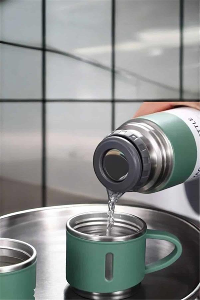 Paslanmaz Çelik 3’lü Termos Seti Vakumlu ve 8 Saat Isı Koruma