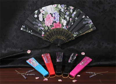 Plastik Yelpaze Model 2