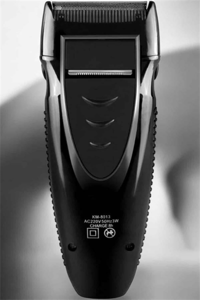 Profesyonel Erkeklere Özel Kişisel Bakım İçin Çok Yönlü Tıraş Çözümü