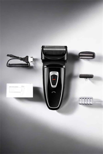 Profesyonel Erkeklere Özel Kişisel Bakım İçin Çok Yönlü Tıraş Çözümü