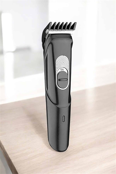 Saç Sakal Lazer Epilasyon Öncesi Tüy Kısaltma Makinesi Unısex 4 Taraklı