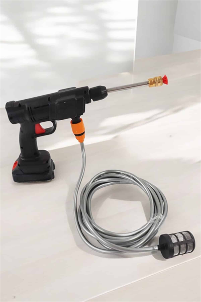 Şarjlı Oto Yıkama Tabancası Su Basınçlı Hazneli Bataryalı