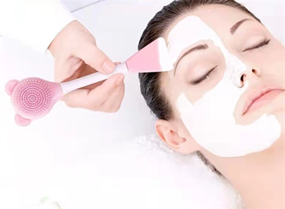 Silikon Yüz Temizleme Fırçası ve Maske Uygulama Spatulası