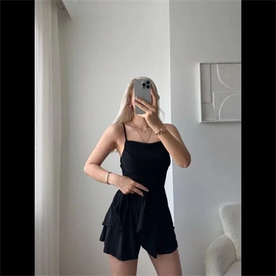 Straplez Mini Etek Görünümlü Şortlu Elbise Büzgülü Şık Yazlık - Siyah