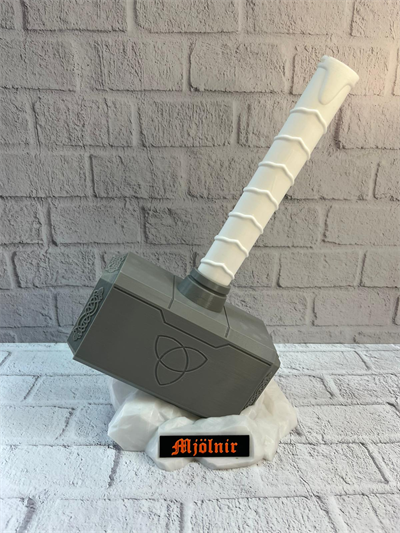 Thor’un Çekici Dekoratif Süs Güçlü ve İkonik Tasarım 20x34 cm