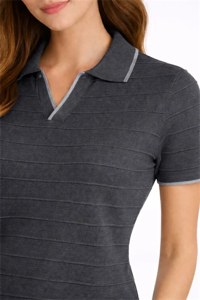 Triko Kumaş Yakalı Düğmesiz Açık Yaka Fitilli Kısa Kollu Regular Fit Tişört T-shirt - Siyah