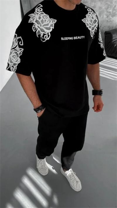 Unisex Flok Kabartma Baskılı T-Shirt - Siyah