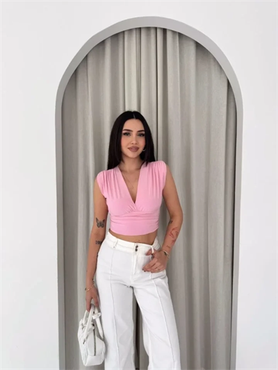 Vatkalı Kolsuz V Yaka Drapeli Crop Bluz Likralı Fit - Pembe