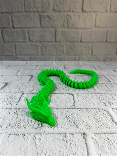 YEŞİL HAREKETLİ EJDERHA