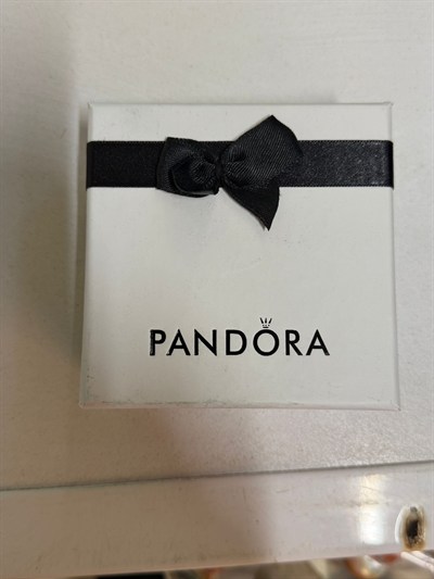 Kolye Bileklik ve Yüzük Küpe Seti