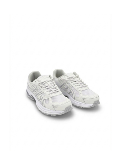 luvestashoes luna sneaker