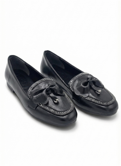 Luvestashoes Siyah Taş İşlemeli Fiyonk Detaylı Ortopedik Zarif Babet