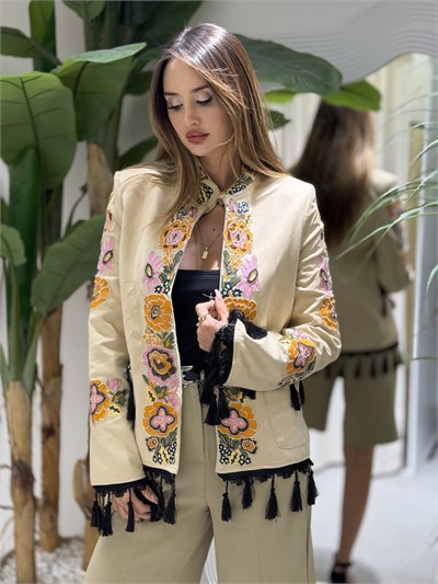 Bella Tasarım Model İşlemeli Ceket