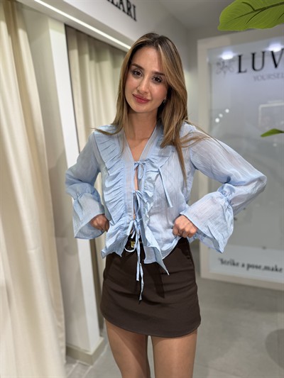 Eros Önü Fırfır Bağcık Detaylı Gömlek Buz Mavisi