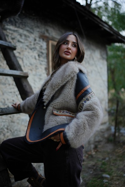 Lux Kürk Eliza