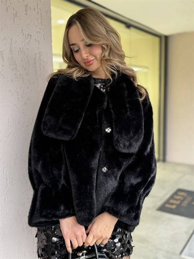 Lux Kürk Nora