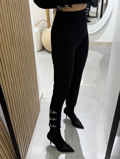 Pablo Kilit Detaylı İkili Takım Siyah