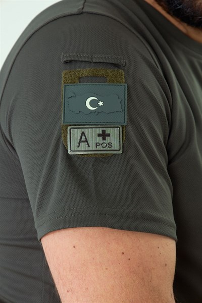 İSSİ 404 Patchli Dry Touch Tshirt Haki