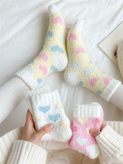 3lü Peluş Kışlık Yumuşak Yünlü Kokulu Kalpli Pembe-Beyaz-Sarı Uyku Çorabı Tek Beden