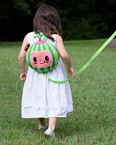 Accessory Innovations Cocomelon Peluş Karpuz Yeni Yürüyen Çocuk Sırt Çantası, Çıkarılabilir Güvenlik Tasmalı, Kaybolmayı Önleyen Emniyet Koşumu, 25,4 cm Çocuklar için Çanta