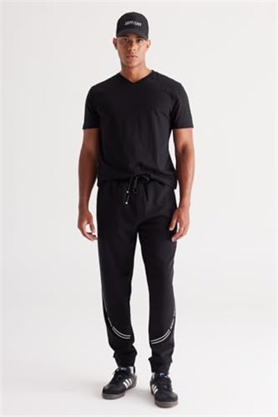 AC&Co/Altınyıldız Classics 2li Slim Fit Dar Kesim V Yaka%100 Pamuk Tişört