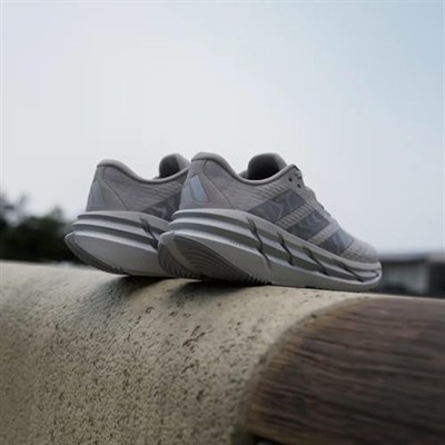 adidas Adistar 3 Kadın Koşu Ayakkabısı