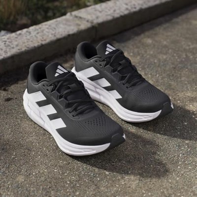 adidas Erkek Questar 3 Koşu Ayakkabısı Futbolsuz Düşük