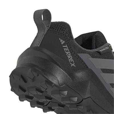 adidas TERREX AX4R R.RDY K Outdoor Ayakkabısı, JI0917_SİY - Bedenler: 29 EU, 30 EU, 31 EU, 32 EU, 36,5, 37 EU, 38 EU, 38/38.5 EU...