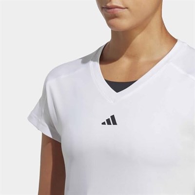 adidas TR-ES MIN T Tişört Kadın