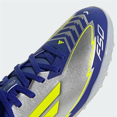 adidas Üniseks Çocuk F50 League Futbol Botu Turf Futbol Ayakkabısı, Gümüş Metalik Solar Sarı Lucid Blue, 32 EU