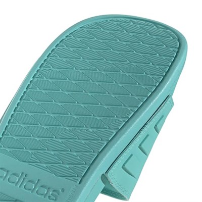 adidas üniseks - yetişkin MERCEDES - AMG PETRONAS FORMULA ONE TAKIM ADILETTE KONFOR SLIDES RESİMLERİ